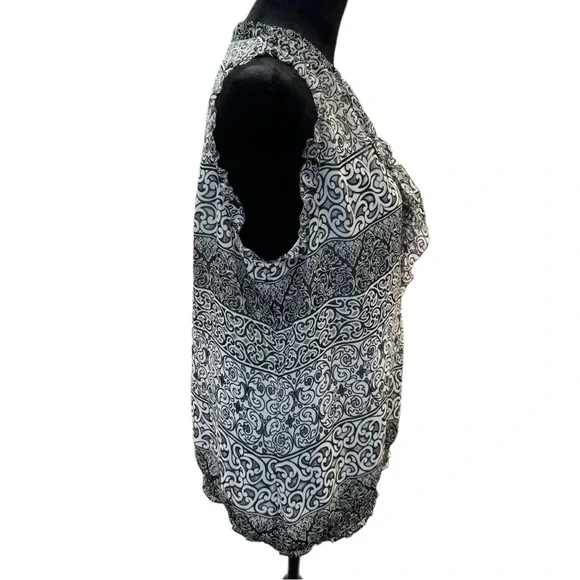 White House Black Market Flowy Ruffled Blouse with Cinched Waist, Size XL - Picture 3 of 5